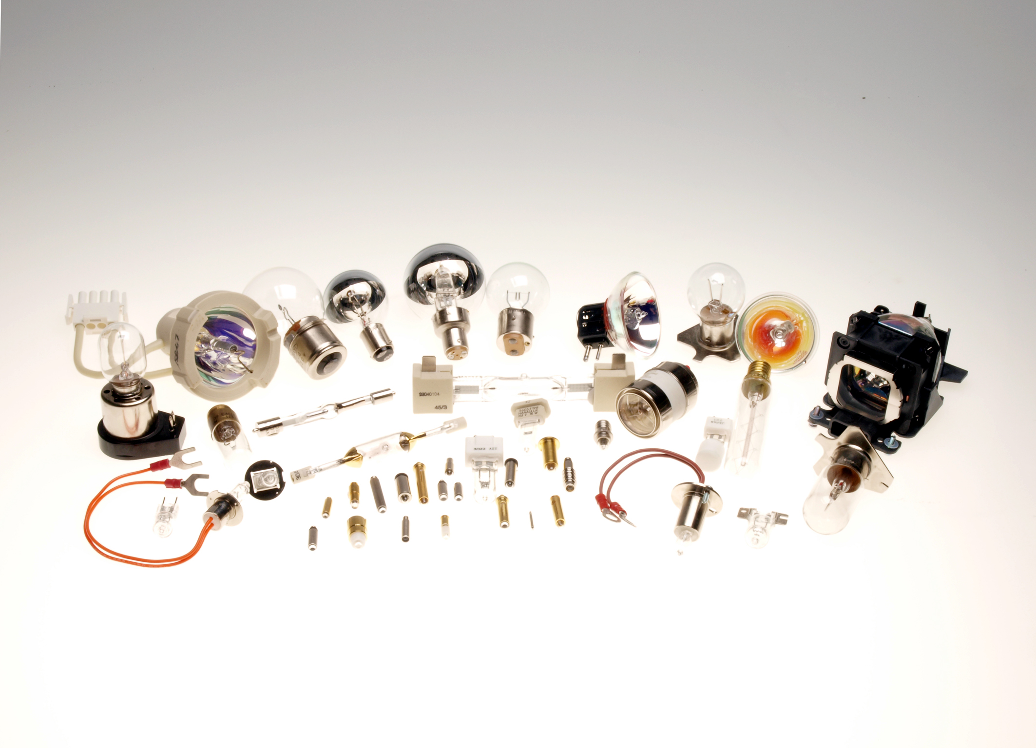 Übernahme der Produktlinien "Diagnostische. Instrumente" und "Glühlampen"